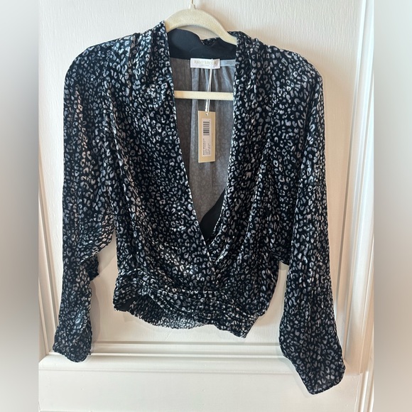 NWT RAMY BROOK Jordyn Leopard Print Velvet Top - Picture 2 of 8